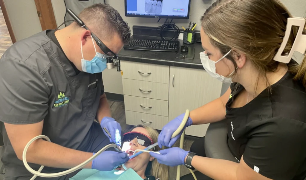 dentista assistente paziente