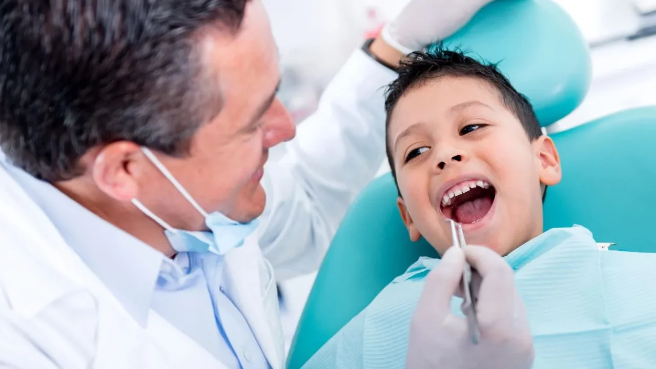 pedodonzia-makemesmile-cover dentista bambino pedodonzia